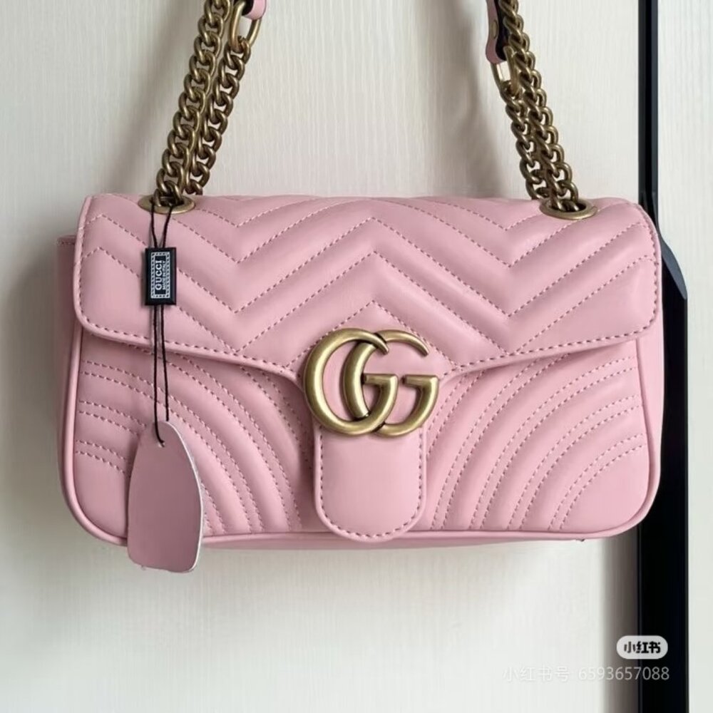 Gucci bags are new, trendy and versatile, interpreting high-end fashion attitude